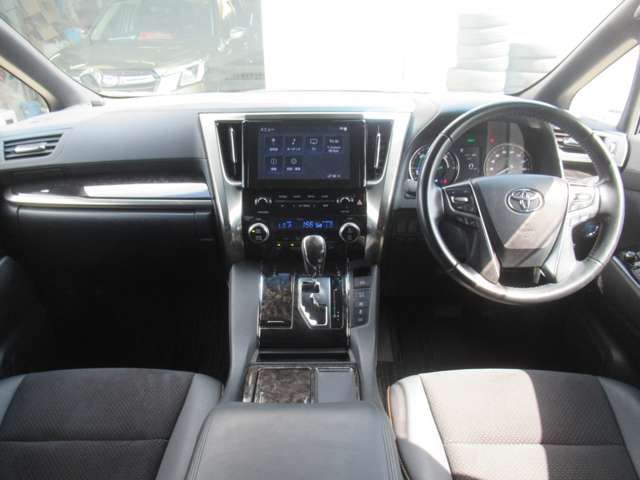 TOYOTA ALPHARD hybrid 4WD 2021