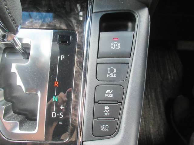 TOYOTA ALPHARD hybrid 4WD 2021