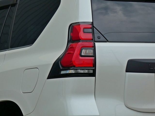 TOYOTA LANDCRUISER PRADO 2019