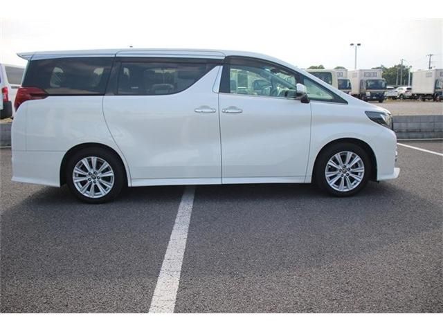 TOYOTA ALPHARD 2015