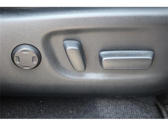 TOYOTA HARRIER HYBRID 2017