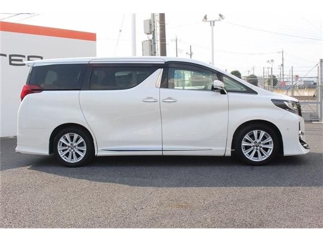 TOYOTA ALPHARD 2017