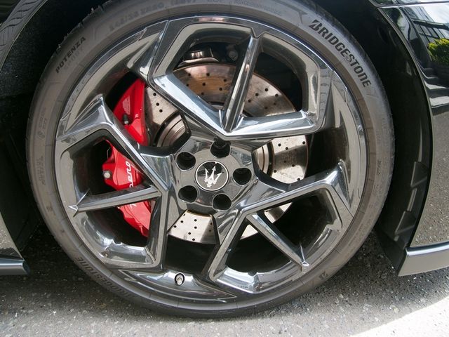 MASERATI MASERATI MC20 2023