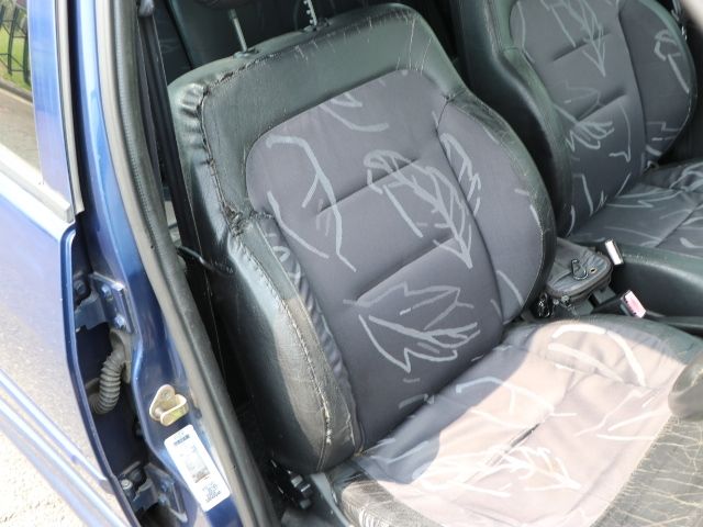 PEUGEOT PEUGEOT 306 hatchback 2001