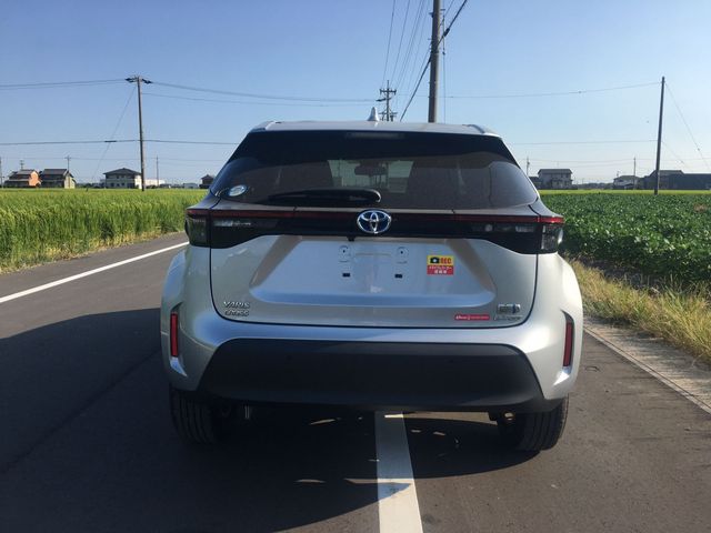 TOYOTA YARIS CROSS HYBRID 2023