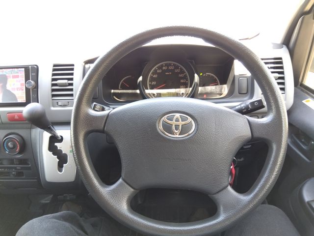 TOYOTA REGIUSACE van 4WD 2013