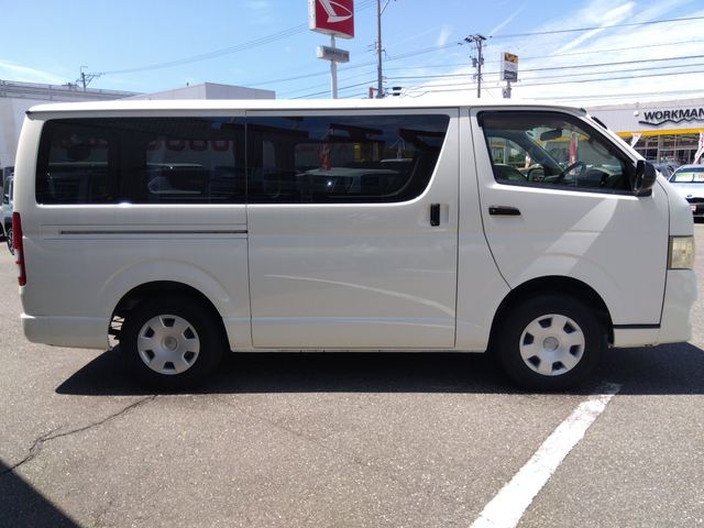 TOYOTA REGIUSACE van 4WD 2013