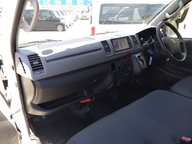 TOYOTA REGIUSACE van 4WD 2013