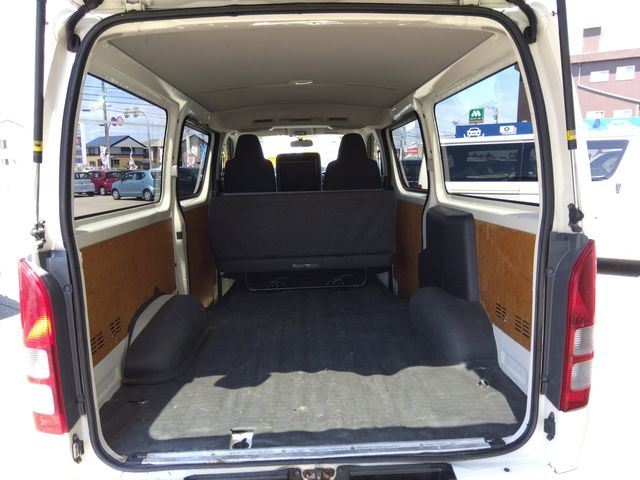 TOYOTA REGIUSACE van 4WD 2013