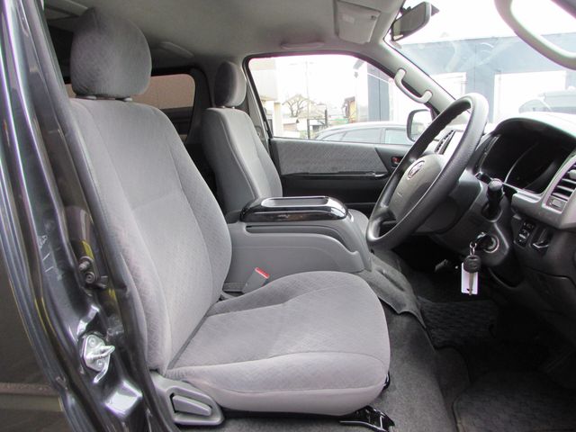 TOYOTA HIACE van 2WD 2010