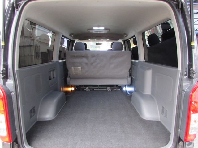 TOYOTA HIACE van 2WD 2010