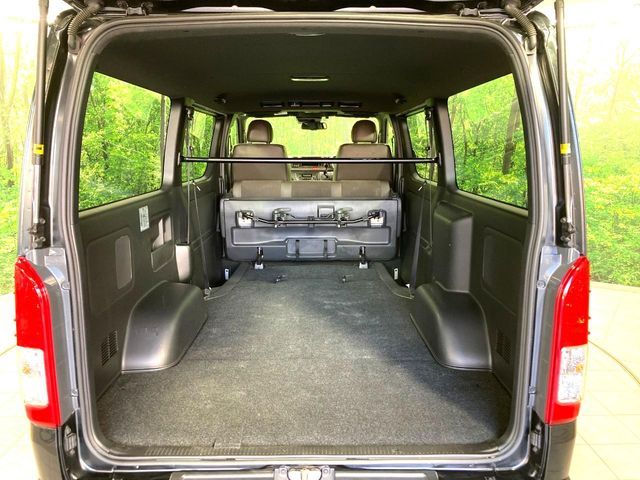 TOYOTA HIACE van 2WD 2019