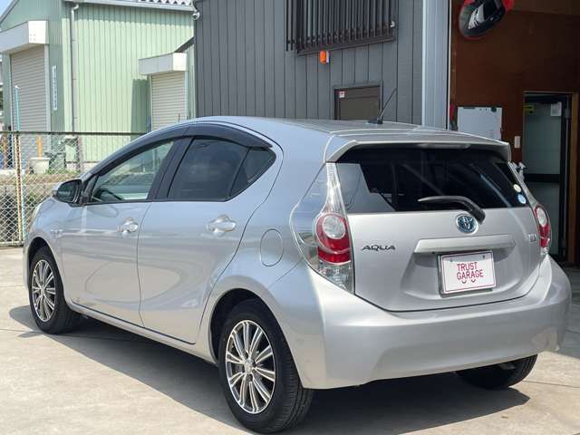 TOYOTA AQUA 2012