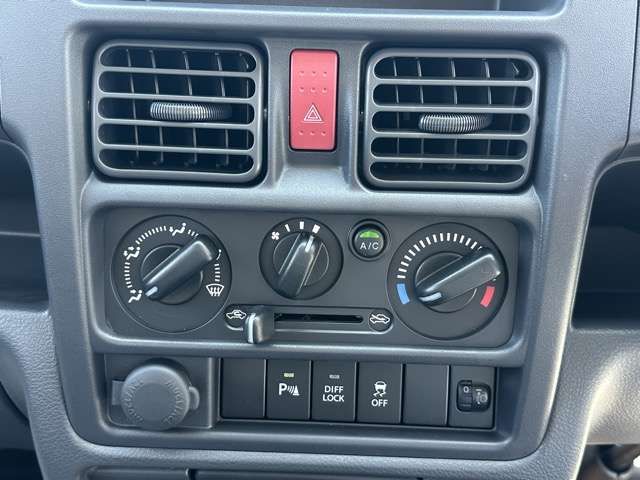 SUZUKI CARRY truck 4WD 2024