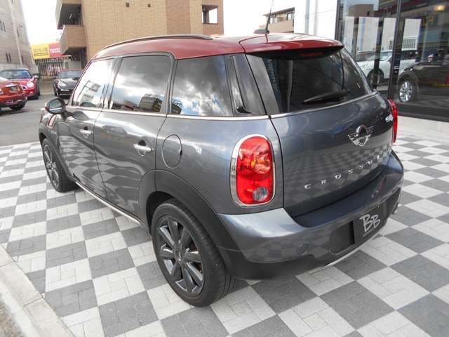 BMW BMW MINI COOPER D CROSSOVER 2016