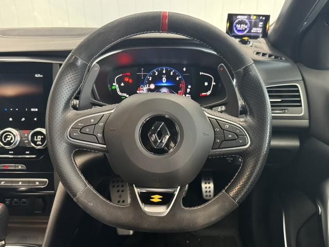 RENAULT RENAULT MEGANE hatchback 2022