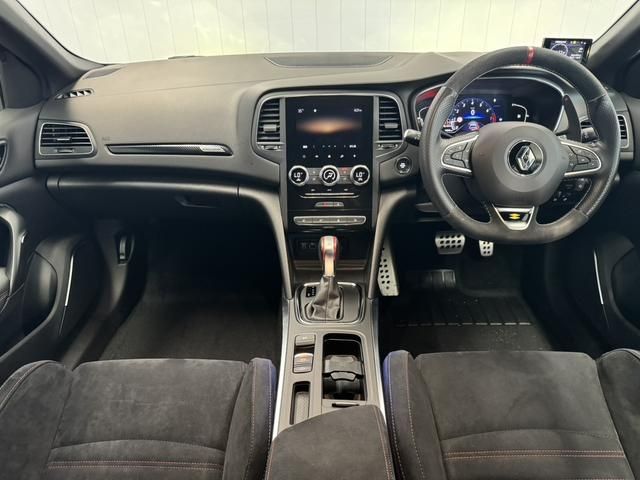 RENAULT RENAULT MEGANE hatchback 2022