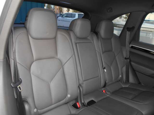 PORSCHE PORSCHE Cayenne 2015