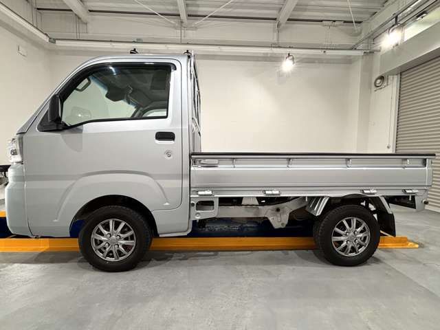 DAIHATSU HIJET truck 4WD 2021