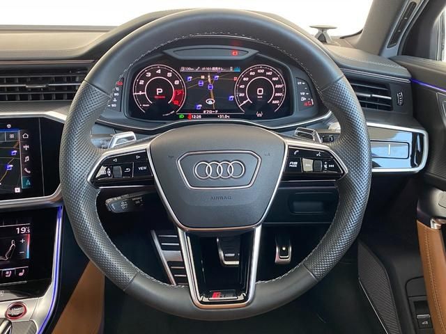 AUDI AUDI RS6 AVANT 2021