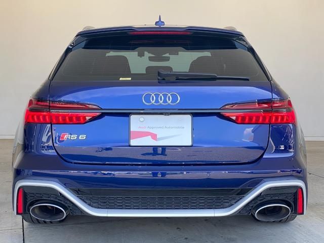AUDI AUDI RS6 AVANT 2021