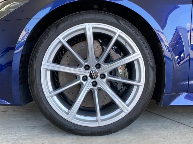 AUDI AUDI RS6 AVANT 2021