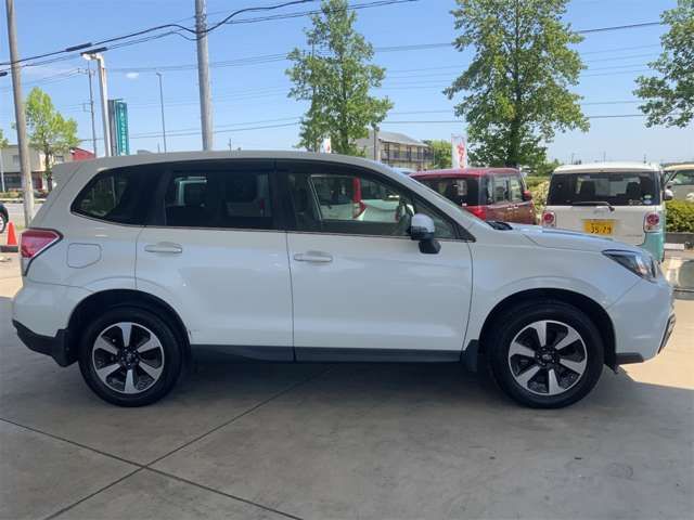 SUBARU FORESTER 2017