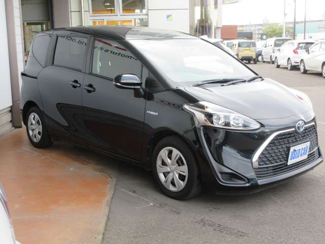 TOYOTA SIENTA HYBRID 2019