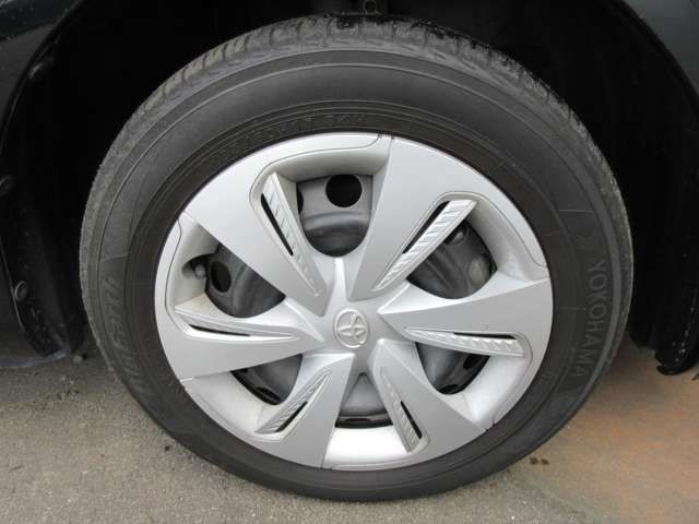 TOYOTA SIENTA HYBRID 2019