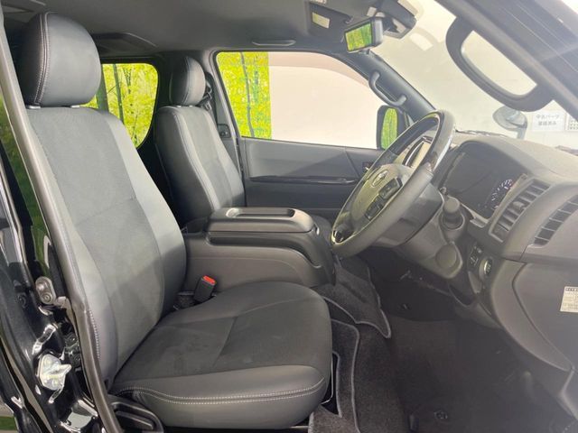 TOYOTA HIACE van 2WD 2024