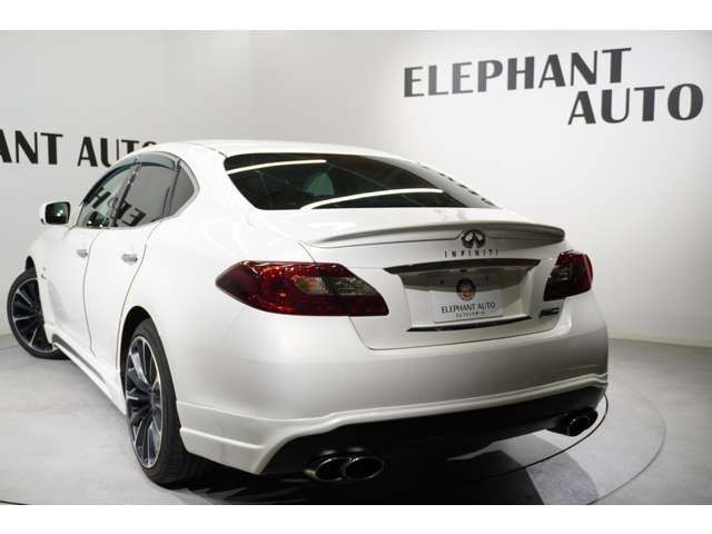 NISSAN FUGA HYBRID 2012