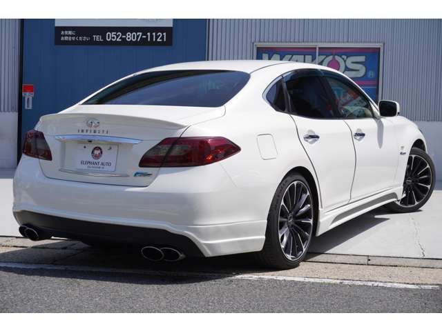 NISSAN FUGA HYBRID 2012