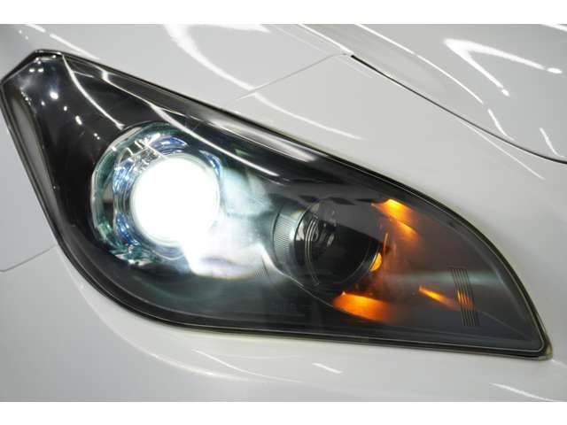 NISSAN FUGA HYBRID 2012