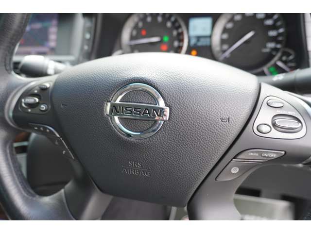 NISSAN FUGA HYBRID 2012