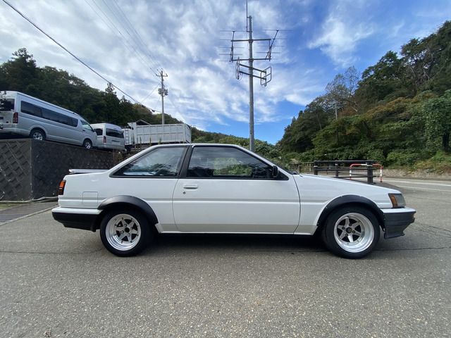 TOYOTA COROLLA LEVIN 1986