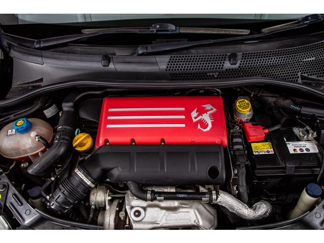 FIAT ABARTH 695C 2019