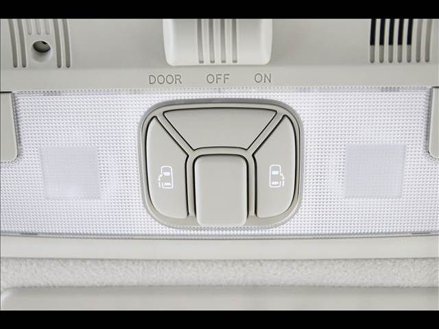 TOYOTA ESTIMA HYBRID 4WD 2013