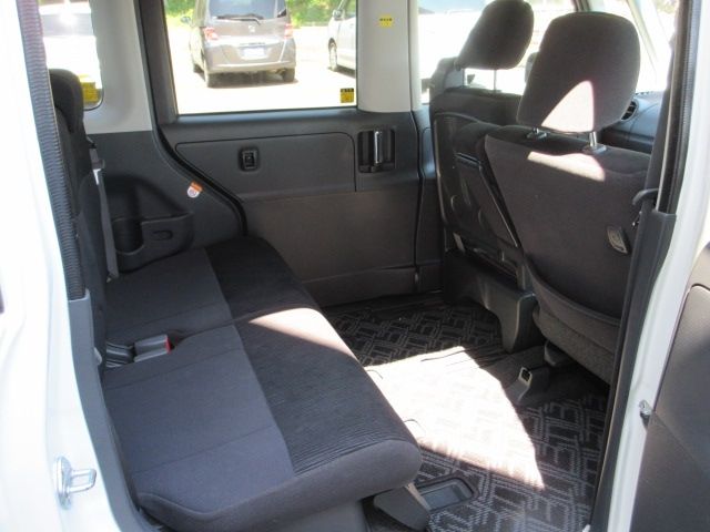 DAIHATSU TANTO CUSTOM 4WD 2011