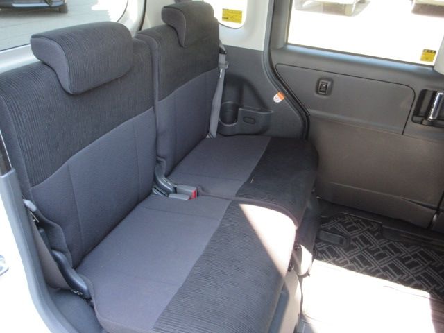 DAIHATSU TANTO CUSTOM 4WD 2011