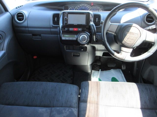 DAIHATSU TANTO CUSTOM 4WD 2011