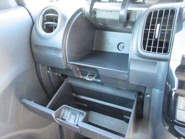 DAIHATSU TANTO CUSTOM 4WD 2011