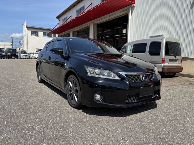 TOYOTA LEXUS CT200h 2012