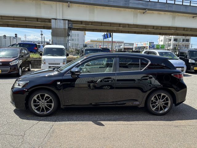 TOYOTA LEXUS CT200h 2012