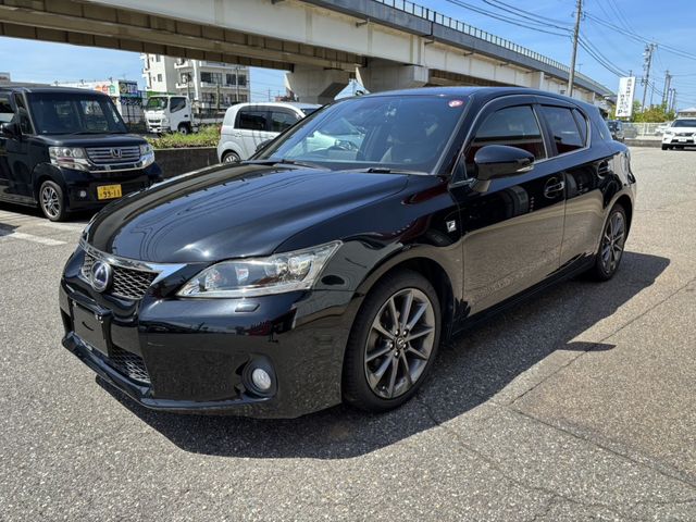 TOYOTA LEXUS CT200h 2012