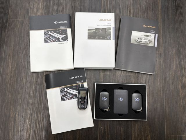 TOYOTA LEXUS CT200h 2012