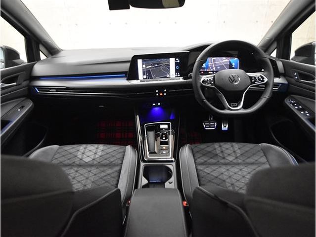 VOLKSWAGEN VOLKSWAGEN GOLF 2023