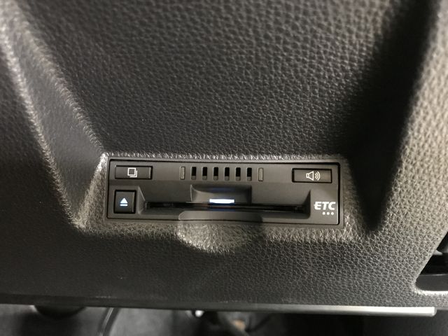 TOYOTA YARIS HYBRID 2020