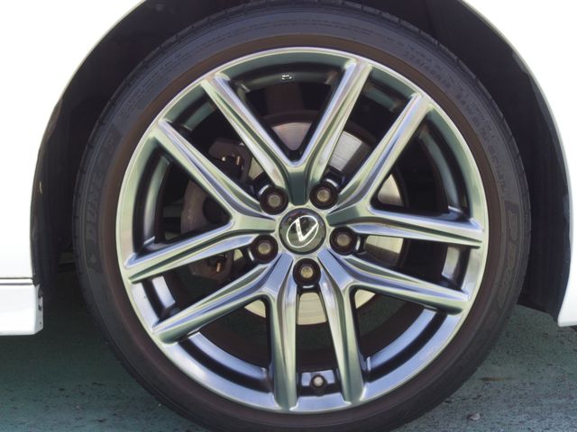 TOYOTA LEXUS IS300h 2018