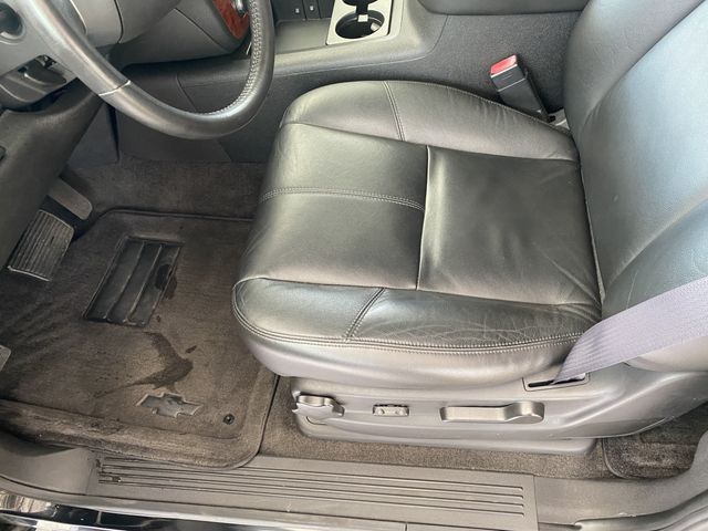 CHEVROLET CHEVROLET SUBURBAN 2012