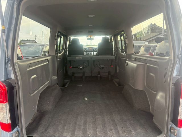 NISSAN NV350 CARAVAN 4WD 2015